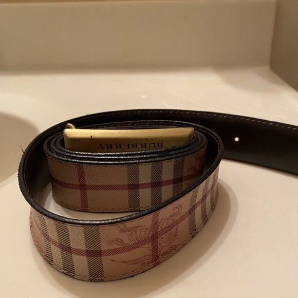 used burberry belt